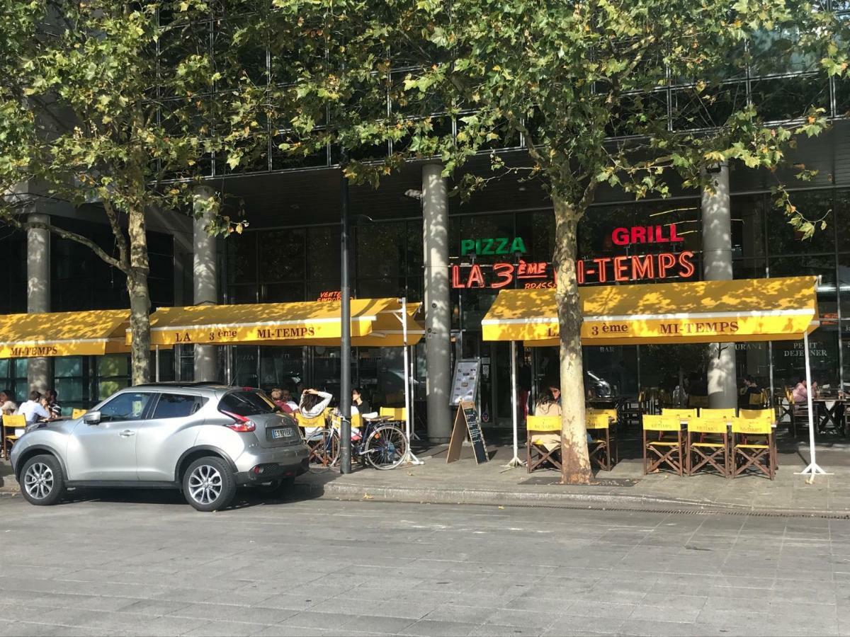 F2 Paris 10Eme Gare Du Nord - Stade De France - Parking Saint-Denis  Exterior photo